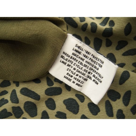 Walter Baker Womens Dress 4 Olive Green Animal Spot Long Sleeve Pleated Wrap - Picture 8 of 8